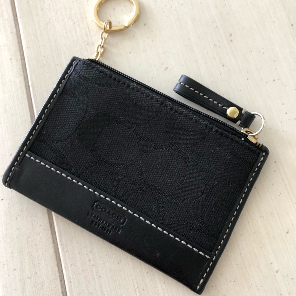 ✨SALE✨Coach Black Coin/Card Pouch with keychain
